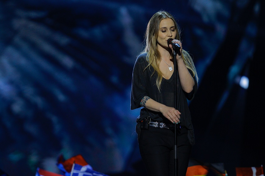  Anouk competes to represent the Netherlands in Eurovision 2025